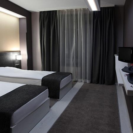 Hotel Idol Tărgovište Esterno foto